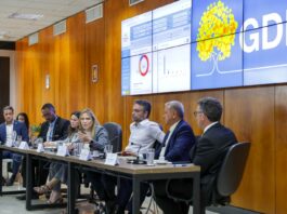 Celina Leão apresenta resultados e ferramentas de gestão em reunião com secretariado do GDF