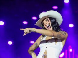 Celebra DF: Ana Castela, Murilo Huff e Calcinha Preta levam multidão à Esplanada no primeiro dia do ano