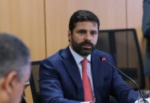 Lula nomeia Manoel Carlos de Almeida Neto como ministro da Justiça