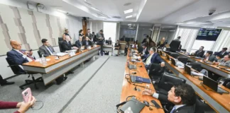 André Mendonça desobriga irmãos de Toffoli a depor em CPI do Crime Organizado