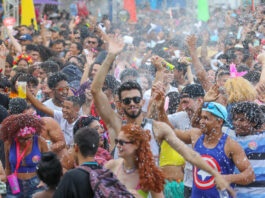 Vai curtir o Carnaval? Saiba como evitar bolhas e calos nos pés