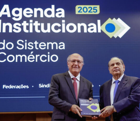 CNC destaca jornada de 44 horas e negociação coletiva