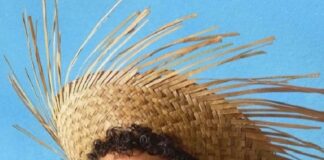 Bad Bunny transforma show do Super Bowl em tributo emocionante ao tio