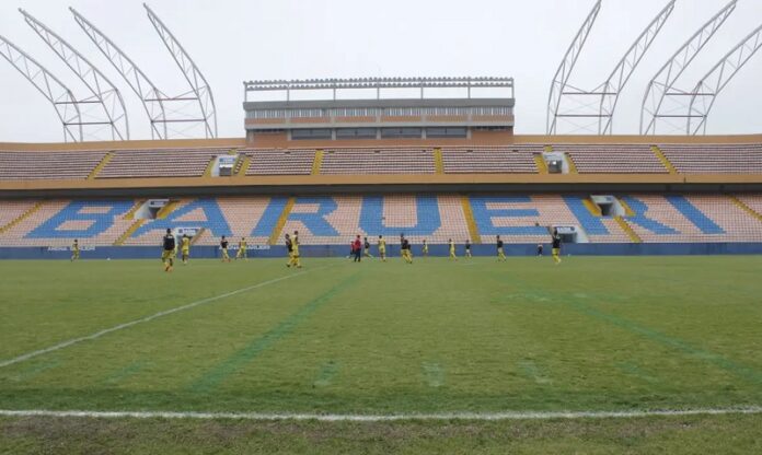 Palmeiras e Fluminense disputam liderança do Brasileiro em duelo esporte futebol compo estadio barueri