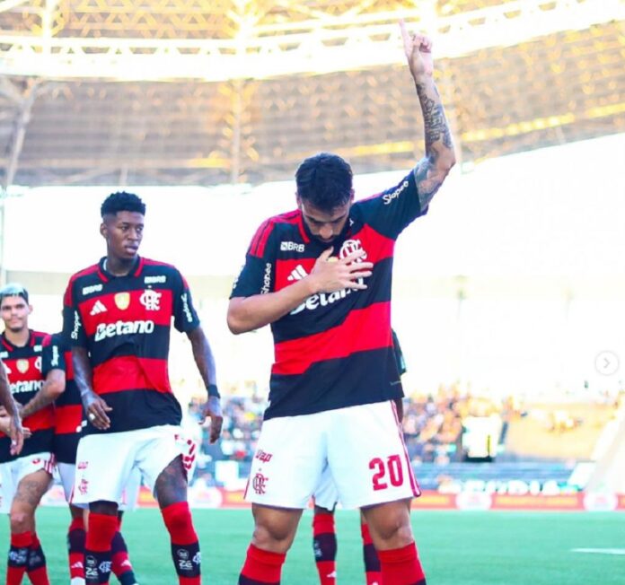Flamengo vence Botafogo e garante vaga na semifinal do Carioca esporte futebol flamengo paqueta