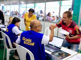 Moradores de Jataí recebem serviços gratuitos e benefícios do Goiás Social