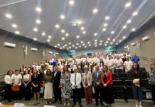 Escs recebe novos estudantes de enfermagem e medicina em aula inaugural na Fepecs