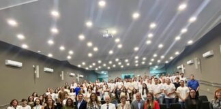Escs recebe novos estudantes de enfermagem e medicina em aula inaugural na Fepecs