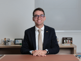 Vitor Corrêa receberá título de Cidadão Honorário de Brasília