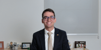 Vitor Corrêa receberá título de Cidadão Honorário de Brasília