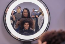 Senac-DF promove campanha Março Delas com descontos, promoções e transformação de histórias no Salão-Escola