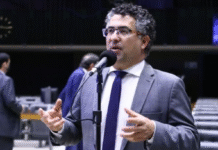 Deputado pede à PGR que Valdemar explique fala sobre Banco Master