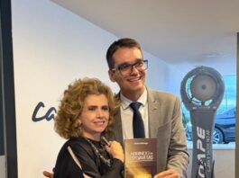 Senac-DF destaca formação integral em lançamento de livro na Praça dos Três Poderes