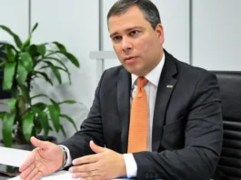 Ex-presidente do BRB pede transferência e sinaliza interesse em delação ao STF