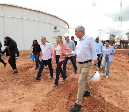 Governadora Celina Leão visita obra de abastecimento de água que vai beneficiar 1 milhão de pessoas