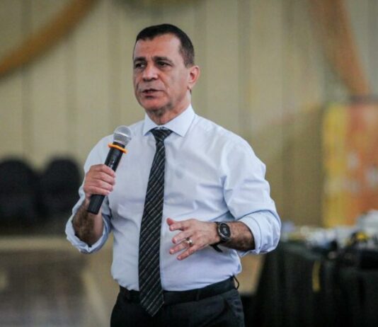 Martins Machado propõe orientação sobre telas para crianças