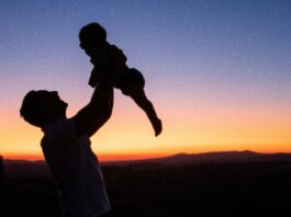 Nova lei amplia licença-paternidade e prevê até 20 dias de afastamento até 2029