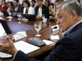 Guimarães critica desonerações e defende negociação para reduzir jornada de trabalho