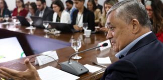 Guimarães critica desonerações e defende negociação para reduzir jornada de trabalho