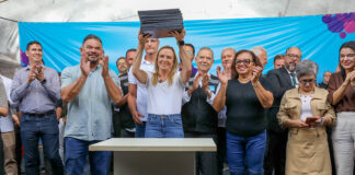 GDF assina mais de 30 ordens de serviço para o Riacho Fundo II
