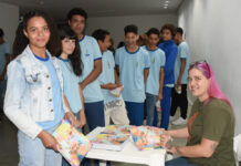 Estudantes da rede pública participam de visita cultural ao Museu Nacional