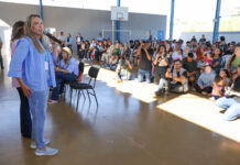 Escola Classe 502 do Itapoã Parque celebra cultura da paz com famílias de alunos