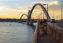 Comemorado no sábado, Dia do Gari não tem coleta de lixo: é a sua vez de manter a cidade limpa