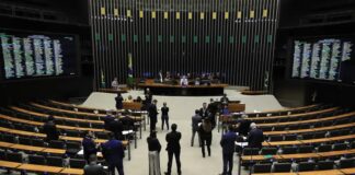Minirreforma eleitoral aprovada na Câmara gera críticas de entidades da sociedade civil