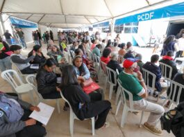 GDF na Sua Porta ultrapassa 6 mil atendimentos nos três primeiros dias em Ceilândia