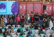 Programa GDF Delas leva dia de serviços, saúde e beleza a mulheres catadoras
