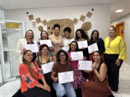 Centros de Referência da Mulher formam quase 600 alunas em cursos gratuitos no DF
