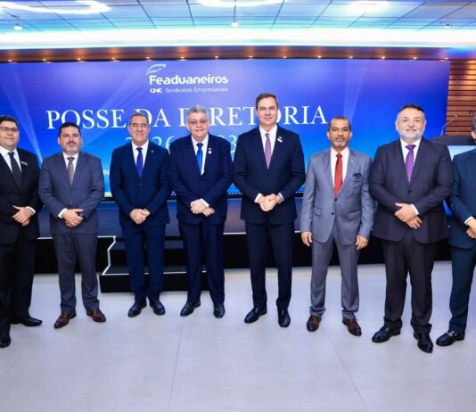 Feaduaneiros empossa nova diretoria e reforça compromisso com o fortalecimento do comércio exterior