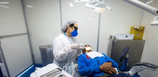 Sesc-DF e CFO realizam atendimento odontológico gratuito e defendem que sorriso saudável é direito de todos