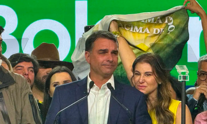 PL oficializa candidatura de Flávio Bolsonaro à Presidência da República flavio bolsonaro politica presidencia candidato