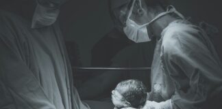 Hemorragia pós-parto responde por 27% das mortes maternas no mundo, aponta OMS