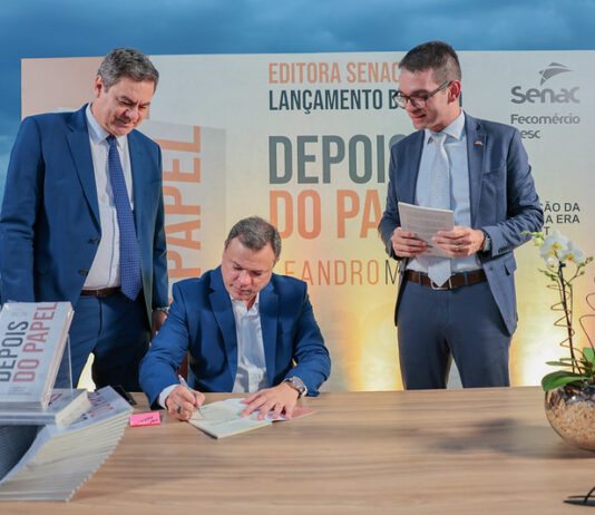 Leandro Mazzini lança livro sobre os novos caminhos da imprensa na era digital