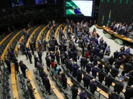 Câmara vota fim da “taxa das blusinhas”