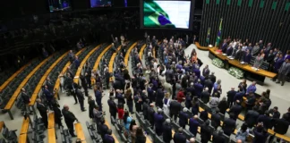 Câmara vota fim da “taxa das blusinhas”