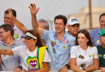 Daniel Vilela lidera com 45,6% e chega a 50,5% dos válidos
