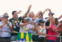 Daniel Vilela e Caiado lideram megacarreatas com 2,5 mil veículos no Entorno do DF