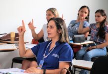 CLDF realiza sessão solene em homenagem ao Dia Nacional do Surdo