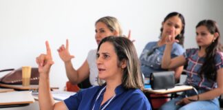 CLDF realiza sessão solene em homenagem ao Dia Nacional do Surdo