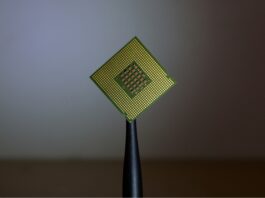 Escassez de memória pressiona fabricantes de celulares e laptops