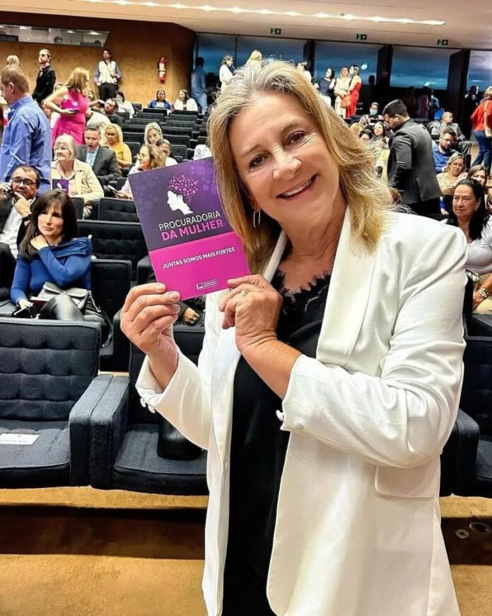 Dra. Zeli apoia projeto em defesa das mães atípicas goias