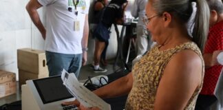 TRE-RJ distribui 1,4 milhão de colas eleitorais para as Eleições 2026