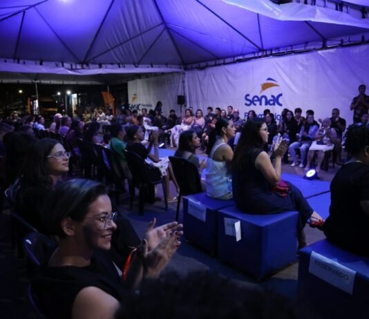 Senac São Sebastião celebra três anos com desfile de moda e integração entre cursos