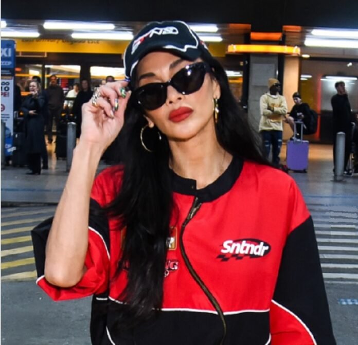Nicole Scherzinger mostra chegada ao Brasil e se prepara para show do Pussycat Dolls cultura cantora