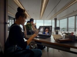 Apple lança primeiro MacBook com tela sensível ao toque